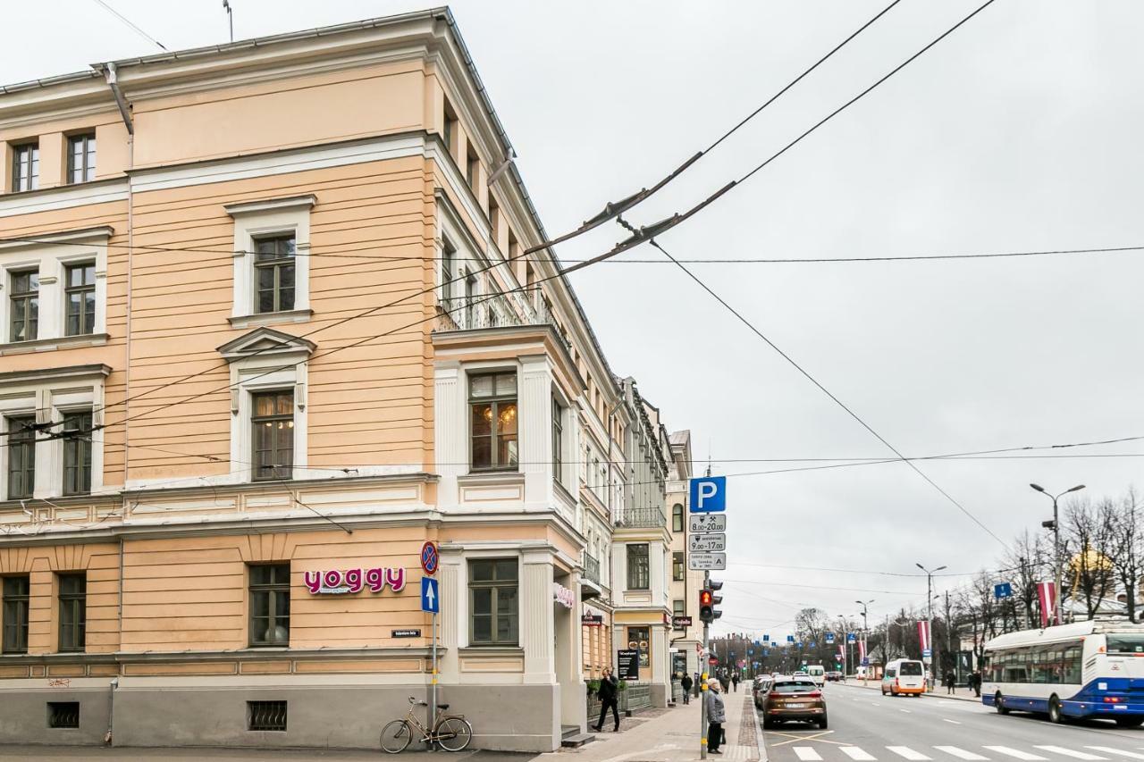 Merkela Design Apartment With Park View Riga Bagian luar foto